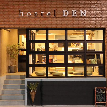 Hostel Den Tokyo Esterno foto