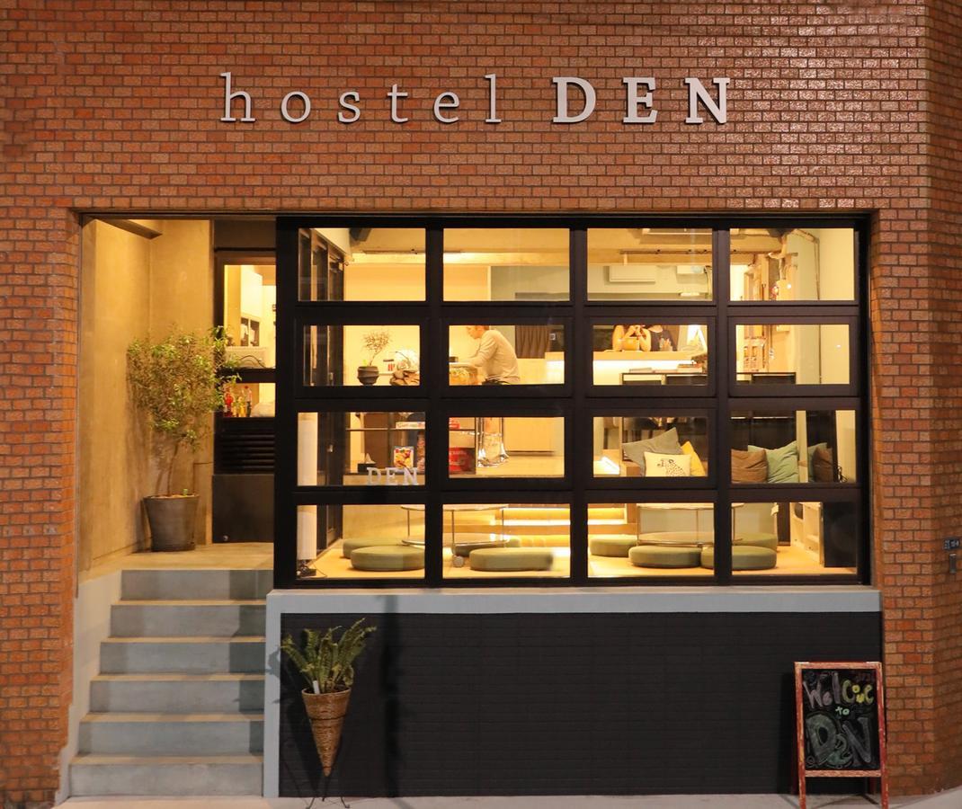 Hostel Den Tokyo Esterno foto